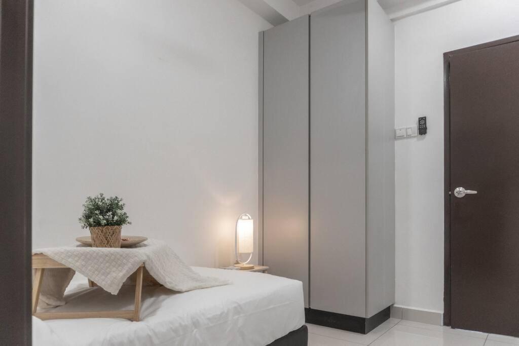 Apartment Ksl A 3r3b 1-5pax #daya#austin#ikea#aeon