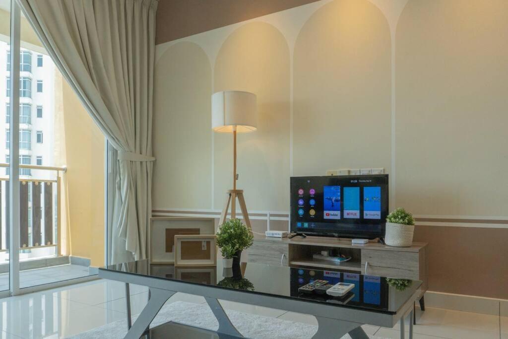 Apartment Ksl A 3r3b 1-5pax #daya#austin#ikea#aeon Johor Bahru